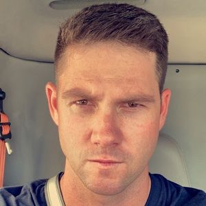 Meet your Posher, Derek